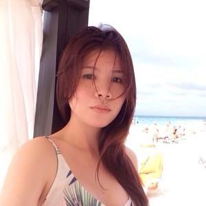 Meet your Posher, Quỳnh